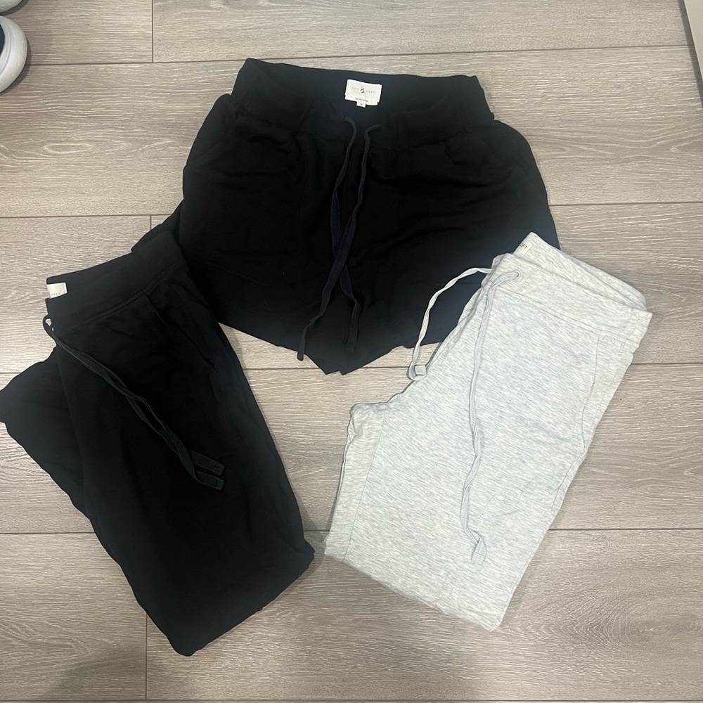 Lou & Grey Black and Gray Jogger Pants